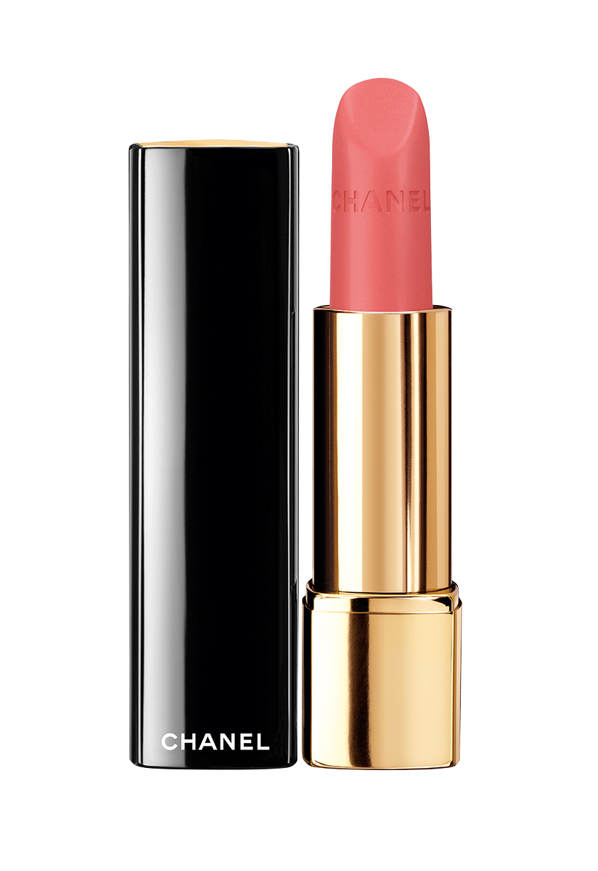 coral-pink-lipstick