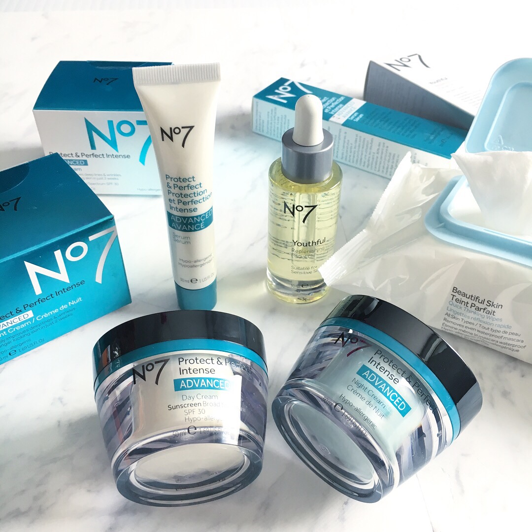No. 7 Protect & Perfect Intense Skincare Advanced REVIEW